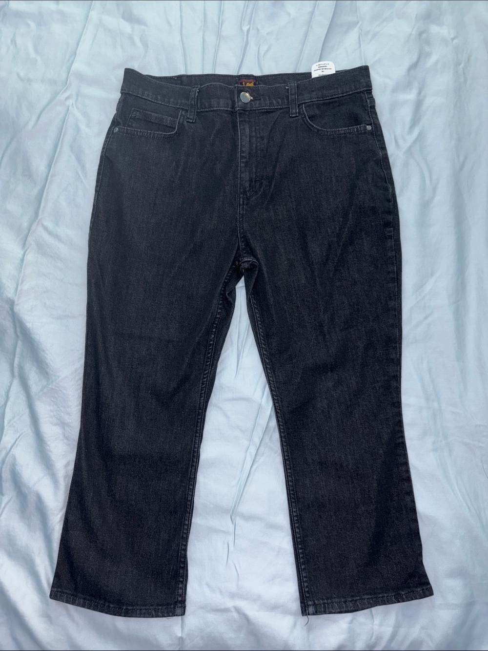Lee Black Mid-Rise Jean Capris
